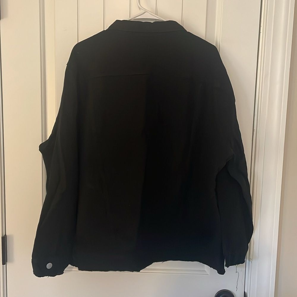 HYFVE Black Distressed Denim Jacket Shacket Women's L Excellent Condition - Picture 5 of 6
